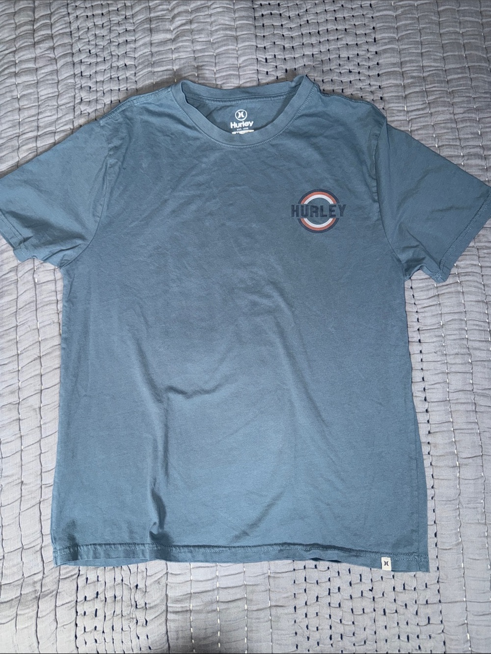 Hurley Men's Short Sleeve Crew blue tshirt with Small Logo in front